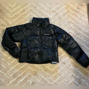 Brand new, never worn, Columbia puffer jacket, size small